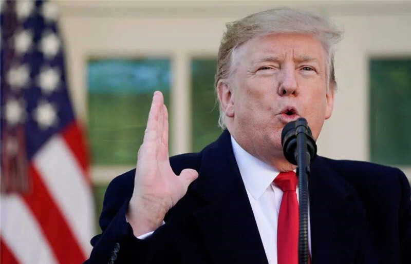 美国疫情失控，特朗普也坐不住了……