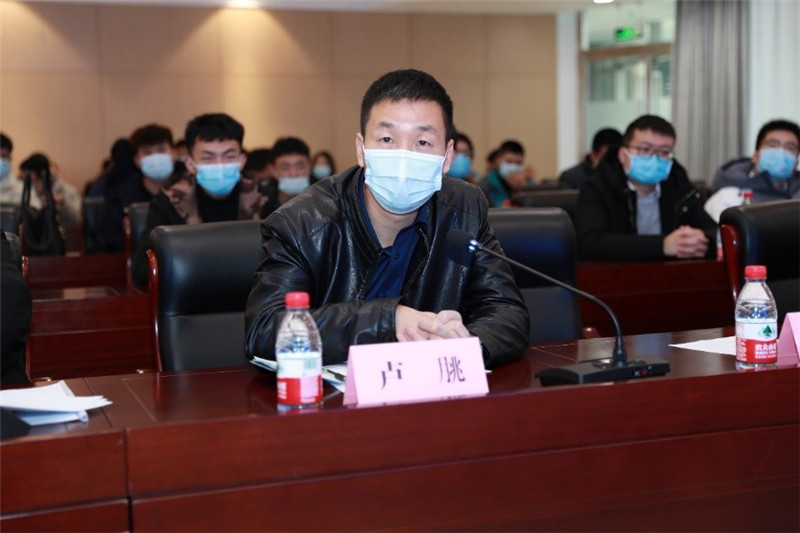 北京大学数学科学学院副教授、博士生导师卢朓